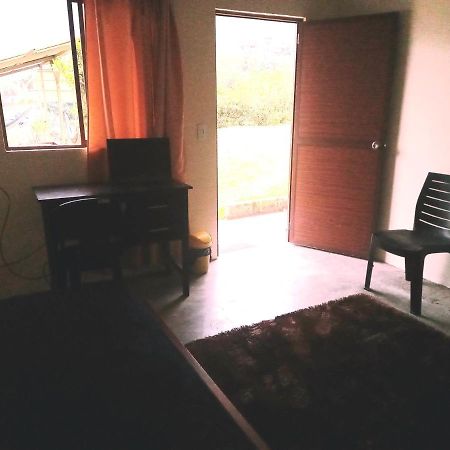 Montano Camping&Hostel Banos  Bagian luar foto