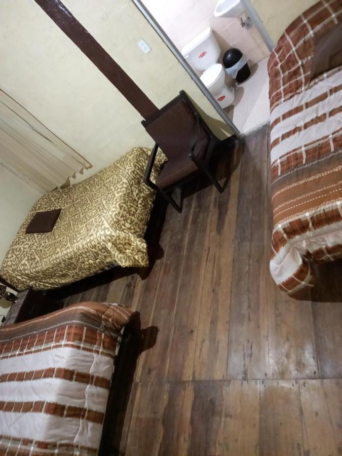 Montano Camping&Hostel Banos  Bagian luar foto