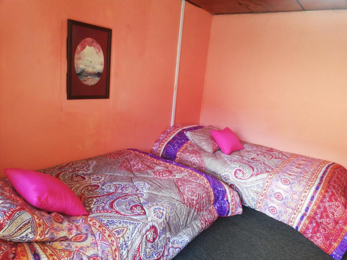 Montano Camping&Hostel Banos  Bagian luar foto