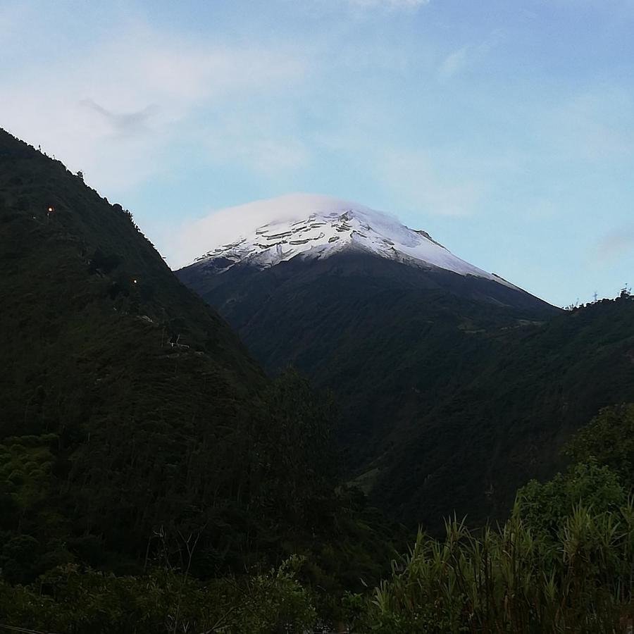 Montano Camping&Hostel Banos  Bagian luar foto